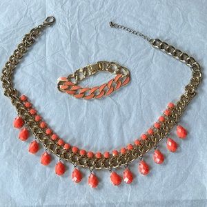 Necklace and bracelet in good condition for sale